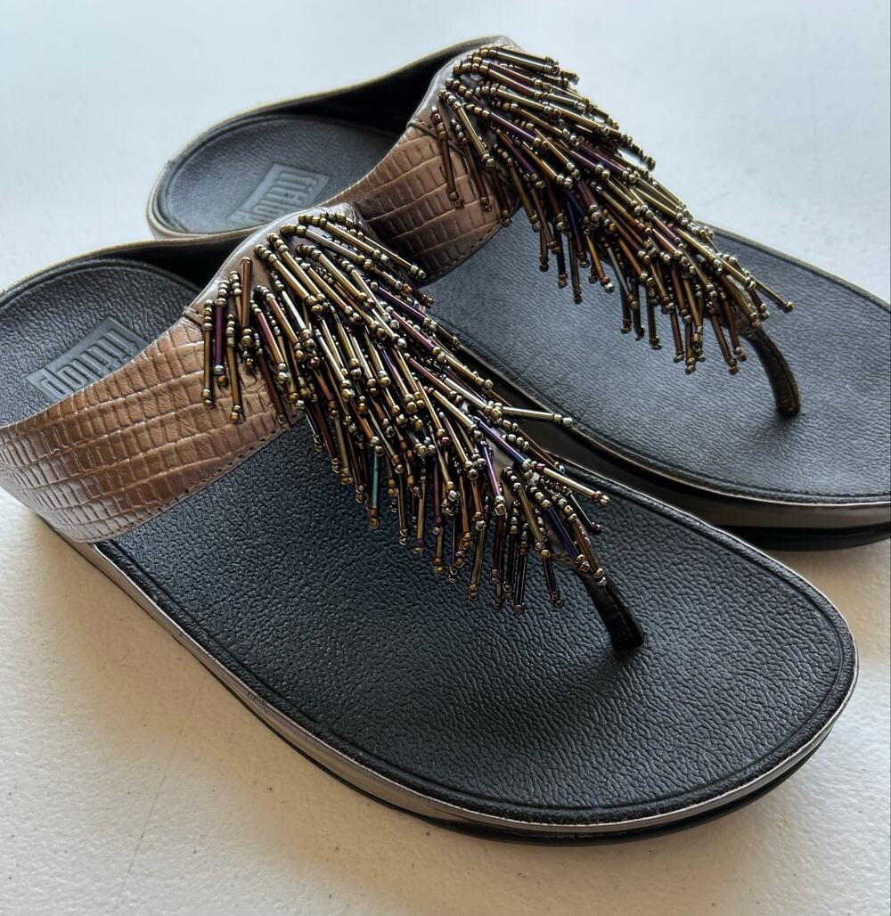 Fitflop Cha Cha Bronze Faux Croc Beaded Thong Sandal Sz 7 Comfort Beach Dressy